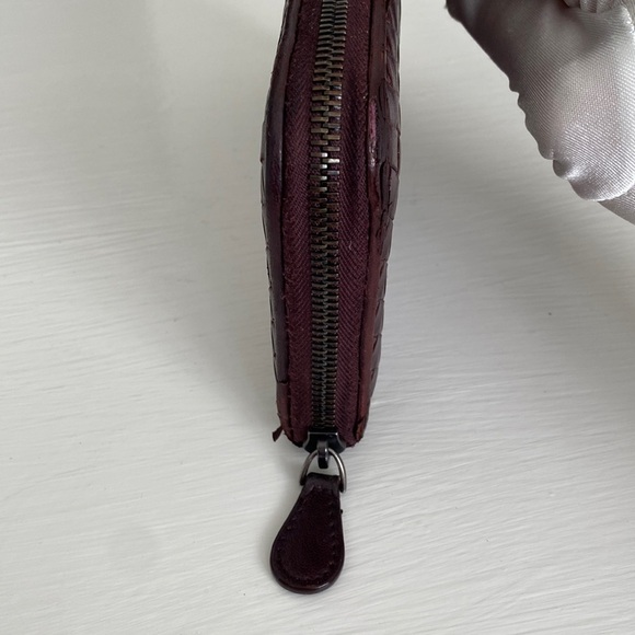 BOTTEGA Veneta PURPLE Intrecciato Calf Leather Zip Around Wallet with Gift Box - Picture 8 of 17